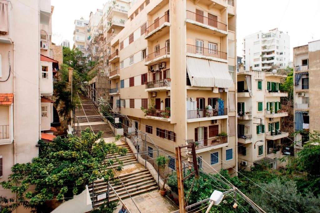 The Grand Meshmosh Hotel